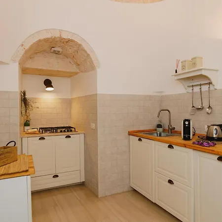 Milestones Modern Trullo Jacuzzi & Relax Holiday home