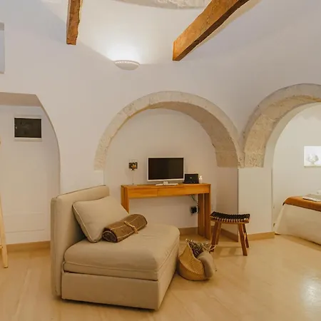 Tatil Evi Milestones Modern Trullo - Jacuzzi & Relax Alberobello