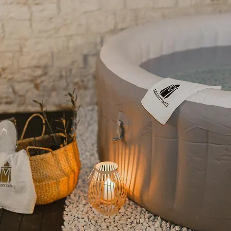 Milestones Modern Trullo - Jacuzzi & Relax * Alberobello